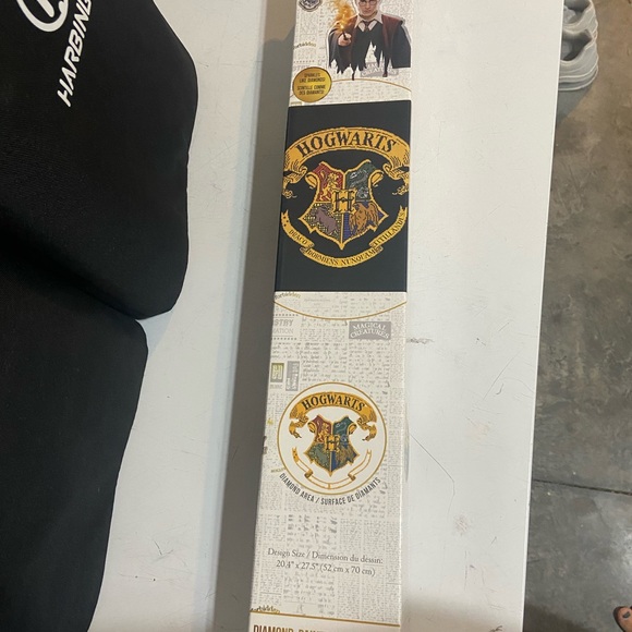 Hogwarts Crest Diamond art - Picture 2 of 4